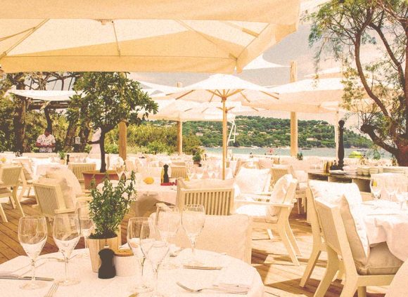 Loulou beach club top pampelonne ramatuelle verão 2025