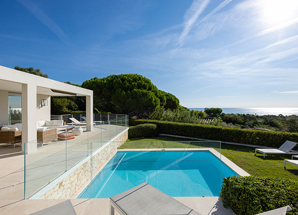 rent villa pampelonne counter current swimming pool